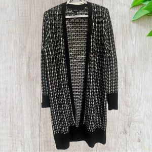 RW&CO long black white knitted cardigan, business casual!